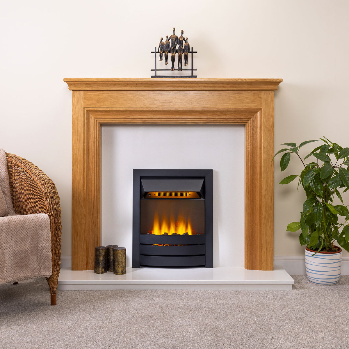Focus Emmerdale manufacturer image 3